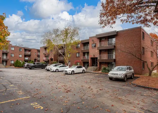 Property at Ledgewood Court - 5 Goldthwaite Rd, Worcester, MA, 01605, 1-2 bed, 1 bath, [object Object]