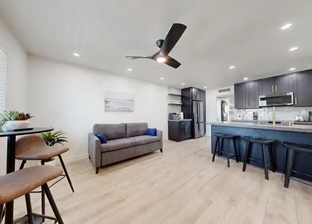 Property at 5995 N 78th St #2078, Scottsdale, AZ, 85250, 1 bed, 1 bath, [object Object]
