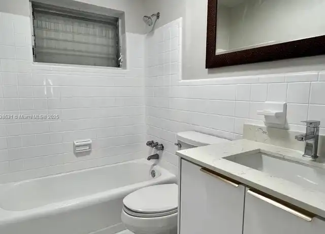 Property at 226 SW 6th St Unit A, Dania Beach, FL, 33004, 2 beds, 1 bath, [object Object]
