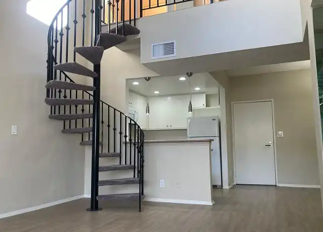 Property at Laurel Vista Apartments - 4211 Laurel Canyon Blvd, Studio City, CA, 91604, 2 beds, 2-2.5 baths, [object Object]