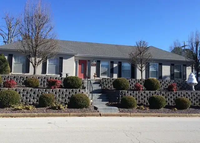 Property at 1402 Scenic Dr, Rolla, MO, 65401, 3 beds, 2 baths, [object Object]