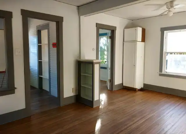 Property at 811 N 24th St, Billings, MT, 59101, 2 beds, 1 bath, [object Object]