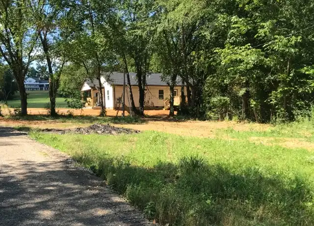 Property at 1914 Double Log Cabin Rd, Lebanon, TN, 37087, 3 beds, 2 baths, [object Object]