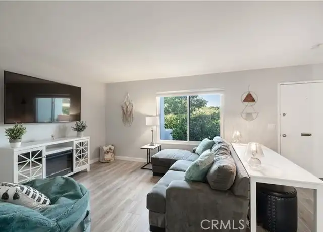 Property at 226 Green Lea Pl, Thousand Oaks, CA, 91361, 3 beds, 2 baths, [object Object]
