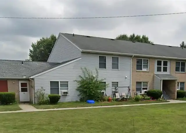 Property at 204 Brubaker Dr, New Carlisle, OH, 45344, 2 beds, 1 bath, [object Object]
