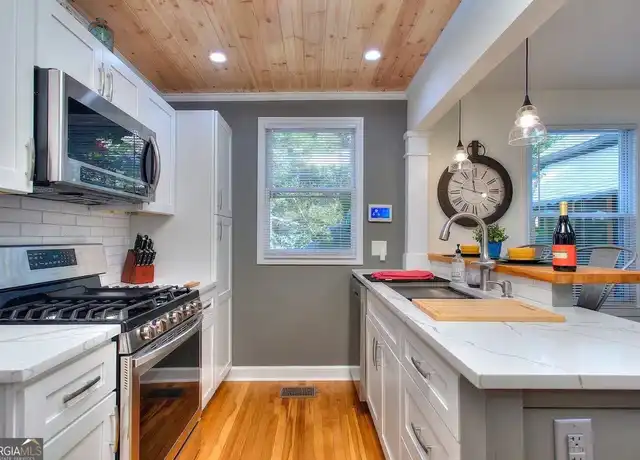 Property at 3301 Old Jonesboro Rd, Atlanta, GA, 30354, 2 beds, 1 bath, [object Object]
