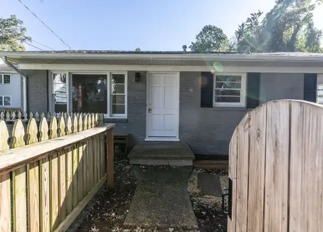Property at 104 Stratford Ct Unit A, Charlottesville, VA, 22903, 3 beds, 1 bath, [object Object]