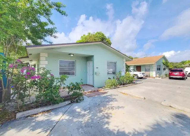 Property at 412 Conniston Rd Unit 412, West Palm Beach, FL, 33405, 3 beds, 2 baths, [object Object]