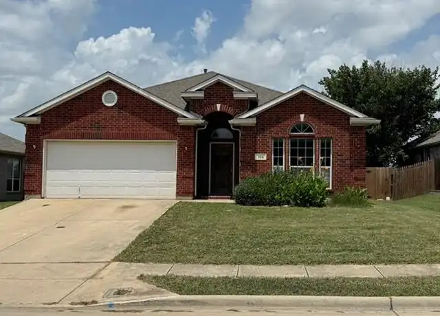 Property at 108 Creekside Dr, Sanger, TX, 76266, 3 beds, 2 baths, [object Object]