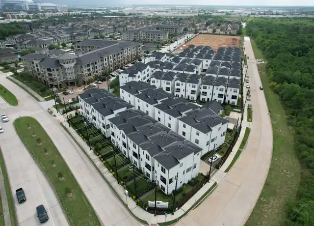Property at 2802 Grand Fountains Dr Unit F, Houston, TX, 77054, 3 beds, 3.5 baths, [object Object]