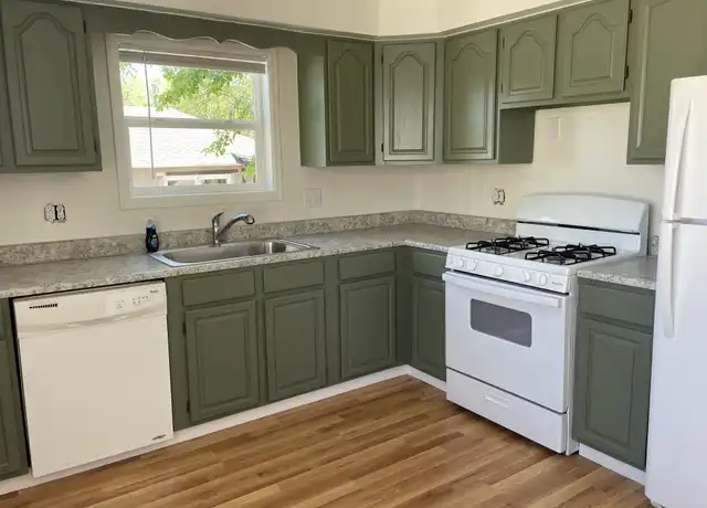 Property at 614 Cleveland St, Pueblo, CO, 81004, 5 beds, 2 baths, [object Object]