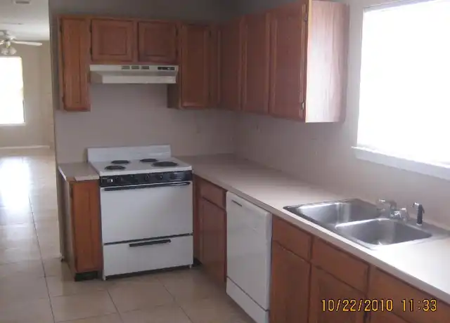 Property at 609 Luther Dr Unit B, Georgetown, TX, 78628, 2 beds, 2 baths, [object Object]