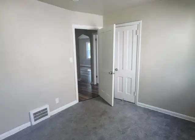 Property at 5574 Waterbury Ave, Maple Heights, OH, 44137, 3 beds, 1 bath, [object Object]