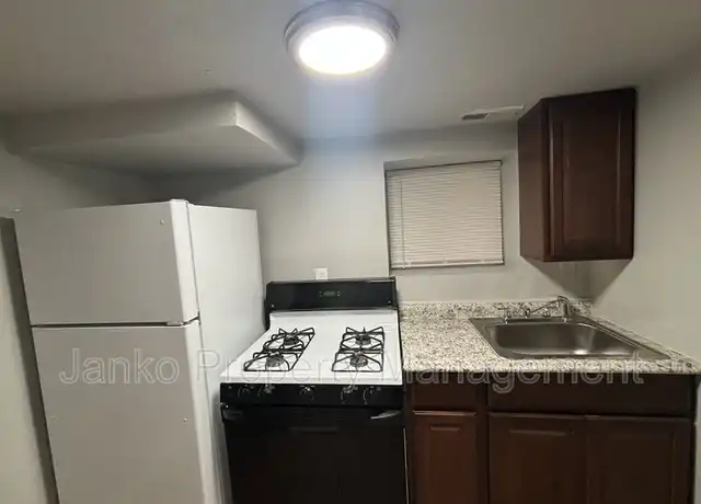 Property at 6612 S Maryland Ave, Chicago, IL, 60637, 2 beds, 1 bath, [object Object]