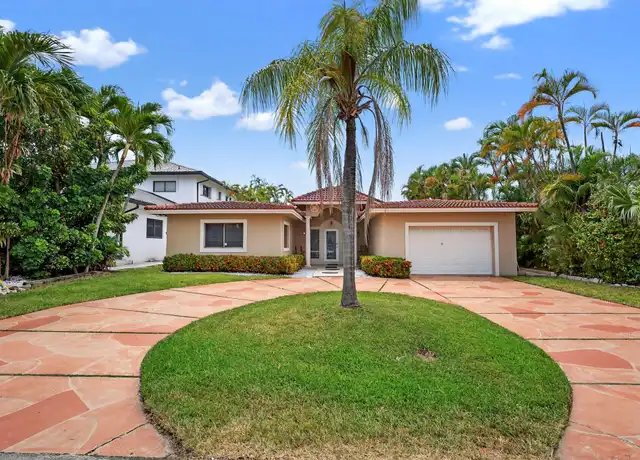 Property at 317 S Riverside Dr, Pompano Beach, FL, 33062, 3 beds, 3 baths, [object Object]