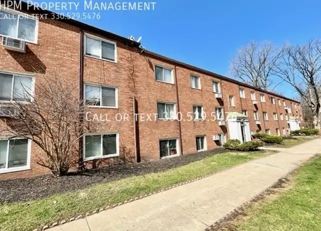 Property at 20586 Lorain Rd Unit 12, Fairview Park, OH, 44126, 3 beds, 1 bath, [object Object]