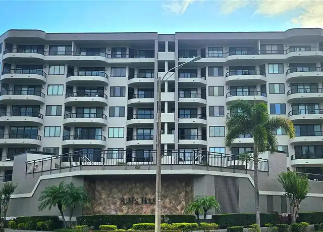 Property at 401 E Robinson St #4, Orlando, FL, 32801, 2 beds, 2 baths, [object Object]