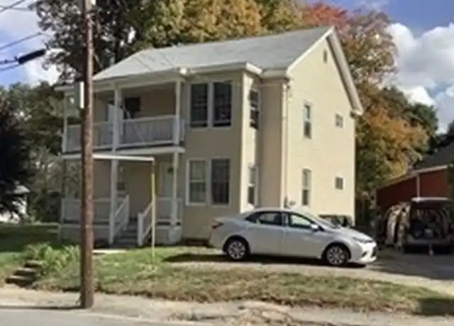 Property at 46 Pleasant St Unit 1, West Brookfield, MA, 01585, 2 beds, 1 bath, [object Object]