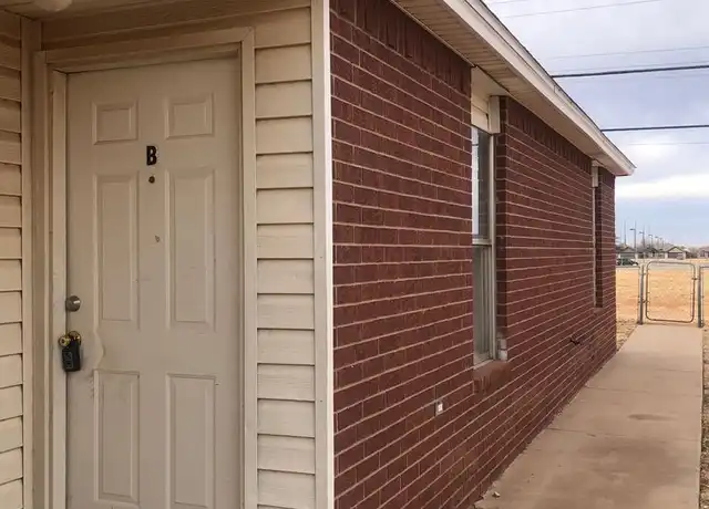 Property at 1520 82nd St Unit B, Lubbock, TX, 79423, 2 beds, 1 bath, [object Object]