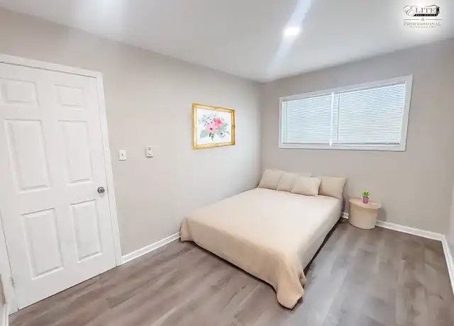 Property at 3817 Lippincott Blvd, Flint, MI, 48507, 1 bed, 1 bath, [object Object]