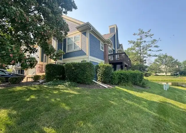 Property at 600 Stone Brook Ct #600, Elk Grove Village, IL, 60007, 3 beds, 2.5 baths, [object Object]