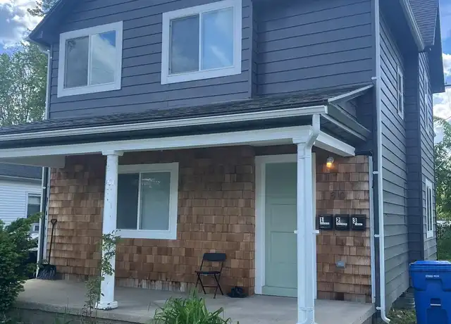 Property at 180 S Lynn St Unit 2, Waterford Twp, MI, 48328, 3 beds, 1 bath, [object Object]