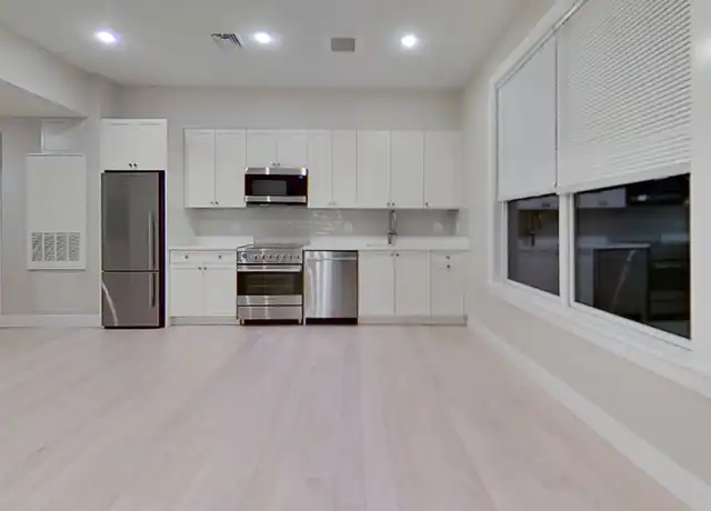 Property at 197 Green St Unit 403, Jamaica Plain, MA, 02130, 0 beds, 1 bath, [object Object]
