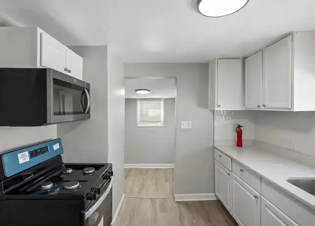 Property at 21415 Woodside Ave, Ferndale, MI, 48220, 2 beds, 1 bath, [object Object]