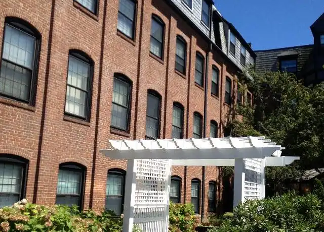Property at 21 Linden St #401, Quincy, MA, 02170, 2 beds, 1 bath, [object Object]