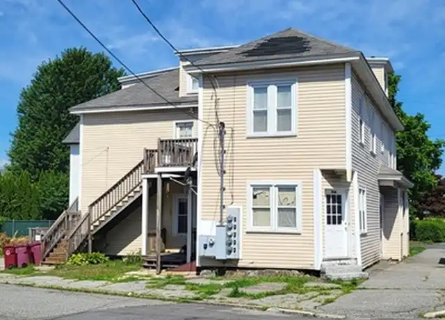 Property at 942 Lakeview Ave Unit 5, Lowell, MA, 01850, 2 beds, 2 baths, [object Object]
