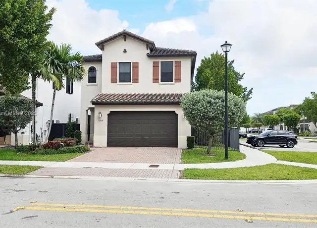 Property at 3209 W 98th Pl Unit 3209, Hialeah, FL, 33018, 3 beds, 2.5 baths, [object Object]