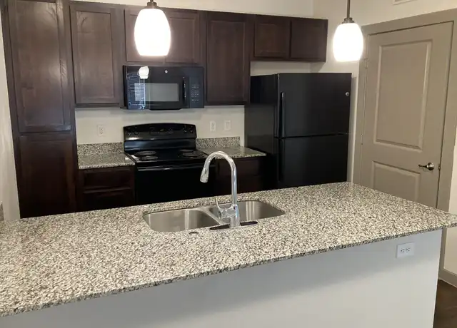 Property at 100 Westinghouse Rd Unit 2, Georgetown, TX, 78626, 1 bed, 1 bath, [object Object]