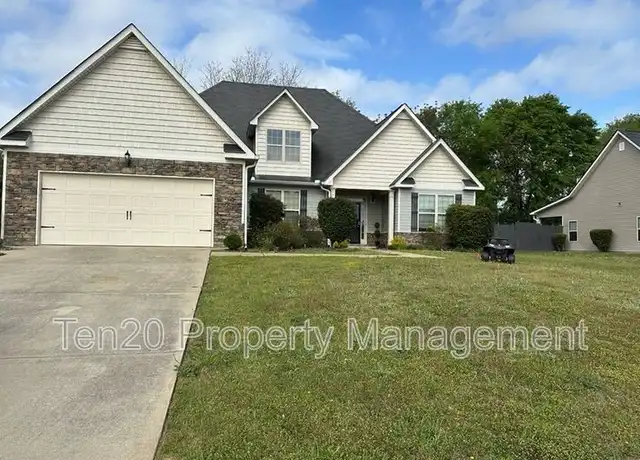 Property at 111 Seminole Trl, Fort Mitchell, AL, 36856, 4 beds, 3 baths, [object Object]