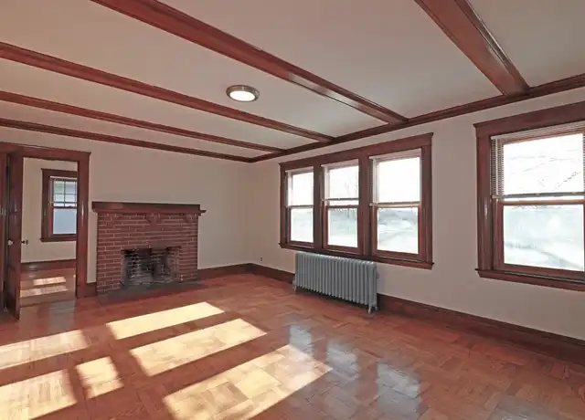 Property at 394 Mount Auburn St Unit 2, Watertown, MA, 02472, 3 beds, 1 bath, [object Object]
