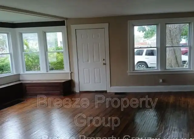 Property at 226 Langdon St, Toledo, OH, 43609, 2 beds, 1 bath, [object Object]