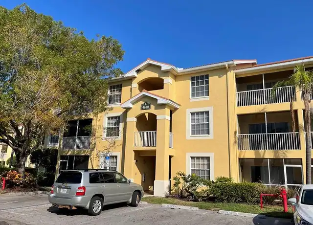 Property at 4670 Saint Croix Ln #615, Naples, FL, 34109, 1 bed, 1 bath, [object Object]