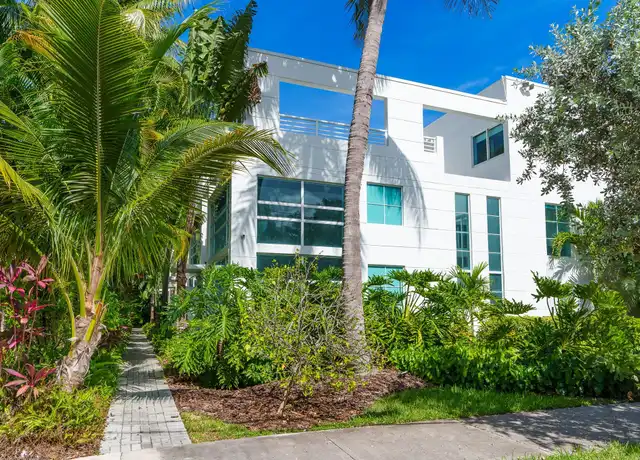Property at 920 NE 16th Ter, Fort Lauderdale, FL, 33304, 3 beds, 3.5 baths, [object Object]