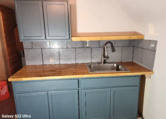 Property at 155 N Ridge Rd Unit Up, Lorain, OH, 44055, 1 bed, 1 bath, [object Object]