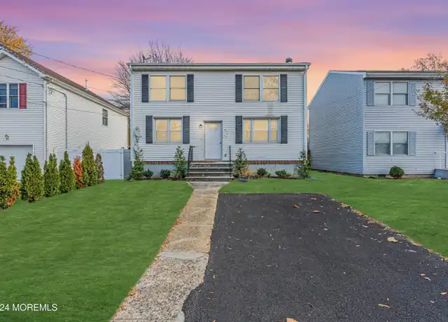 Property at 211 Delaware Ave Unit 2, Cliffwood, NJ, 07721, 2 beds, 1 bath, [object Object]