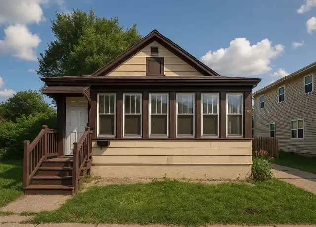 Property at 583 Reaney Ave, Saint Paul, MN, 55130, 4 beds, 1 bath, [object Object]
