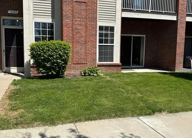 Property at 15269 Yale Dr, Clinton Twp, MI, 48038, 2 beds, 2 baths, [object Object]