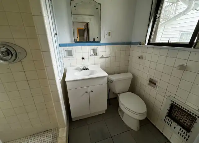 Property at 1411 Yale Ave NW Unit 3, Canton, OH, 44703, 1 bed, 1 bath, [object Object]
