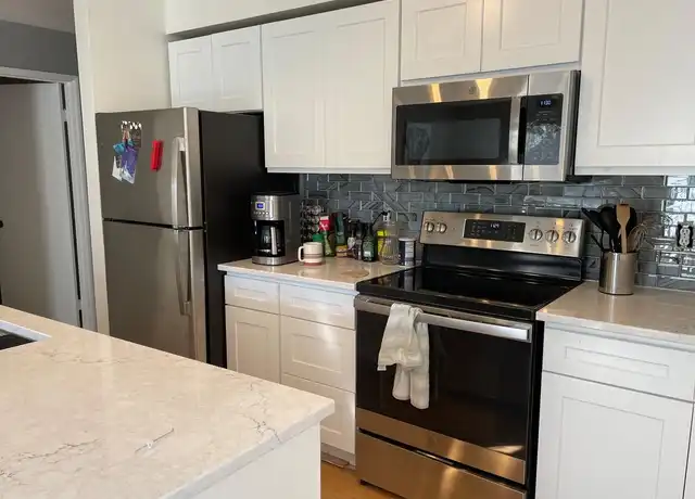 Property at 952 N 35th St #203, Seattle, WA, 98103, 2 beds, 1 bath, [object Object]