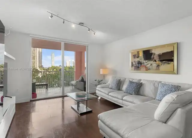Property at 19655 E Country Club Dr #6304, Miami, FL, 33180, 2 beds, 2 baths, [object Object]