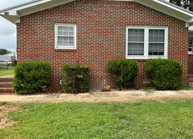 Property at 400 W Market St Unit B, Decherd, TN, 37324, 2 beds, 1 bath, [object Object]