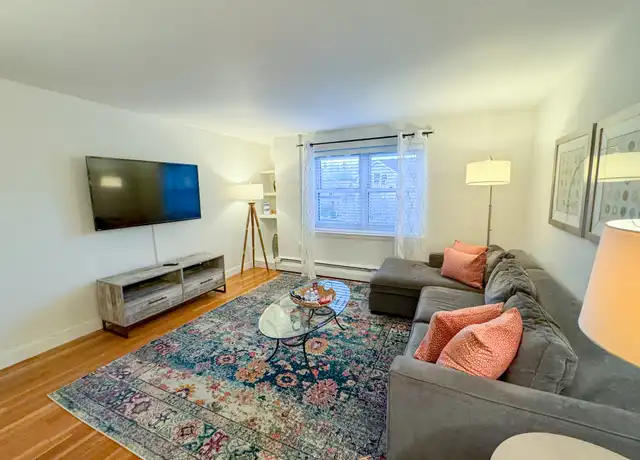 Property at 6 Chestnut St Unit 6(1), Brookline, MA, 02445, 2 beds, 1 bath, [object Object]