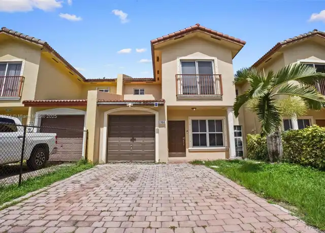 Property at 980 SW 6th Pl, Homestead, FL, 33034, 3 beds, 2.5 baths, [object Object]