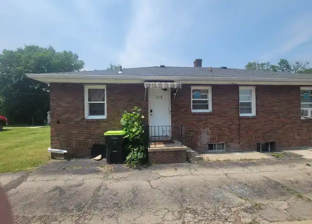Property at 1318 E Frye Ave Unit 2, Peoria, IL, 61603, 1 bed, 1 bath, [object Object]