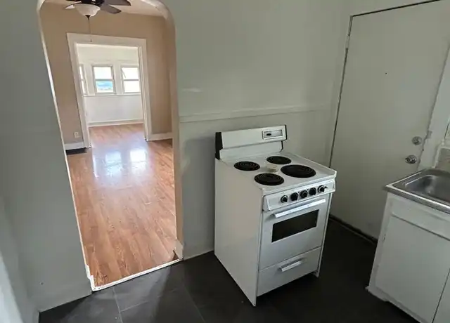Property at 1233 E 29th St Unit 1, Anderson, IN, 46016, 1 bed, 1 bath, [object Object]
