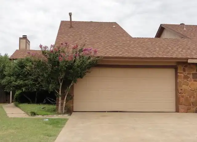 Property at 10103 Shadowridge Dr, Oklahoma City, OK, 73159, 2 beds, 2 baths, [object Object]